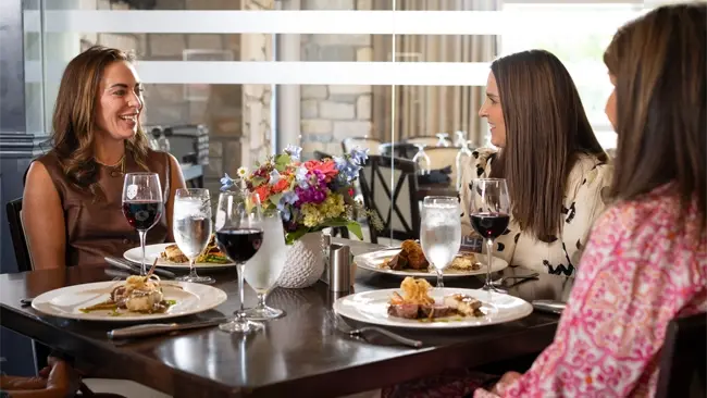 Greystone Dining: What to Expect When You Walk In for the First Time