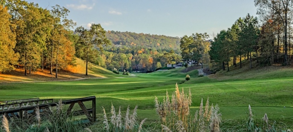 Why Fall is a Great Time for Greystone Golf, Social Events, and Family Fun